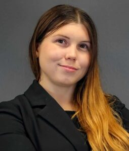 thumbnail_Cassandra Mitzelfeld